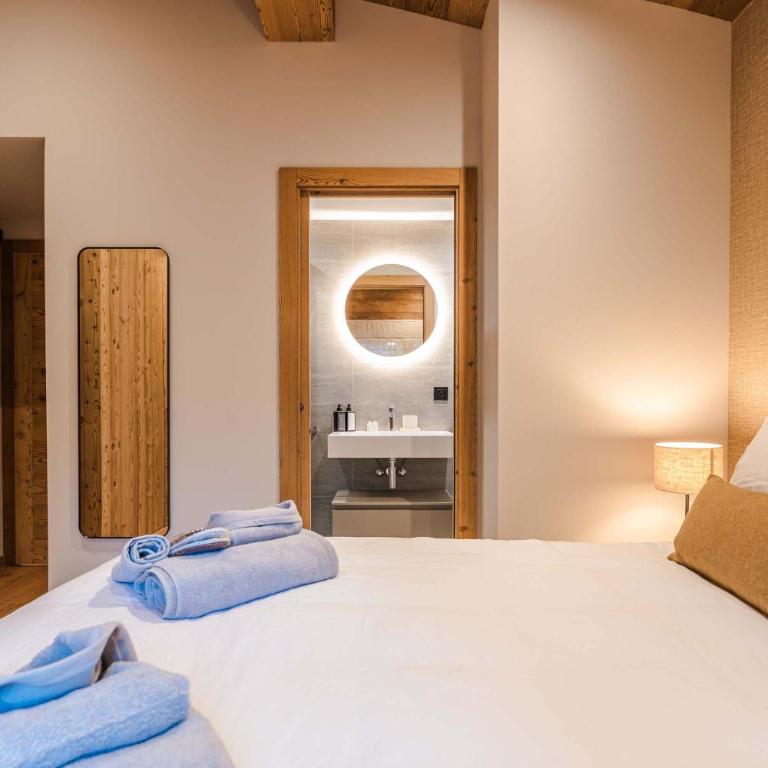 Luxury Chalet with Private Spa & Wellness Area - Chalet - 32