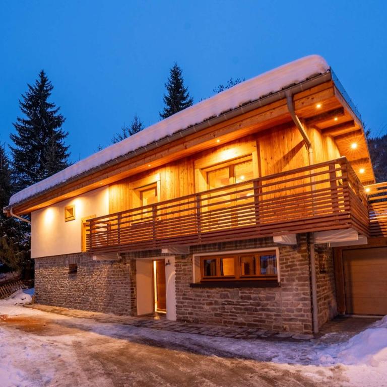 Luxury Chalet with Private Spa & Wellness Area - Chalet - 79