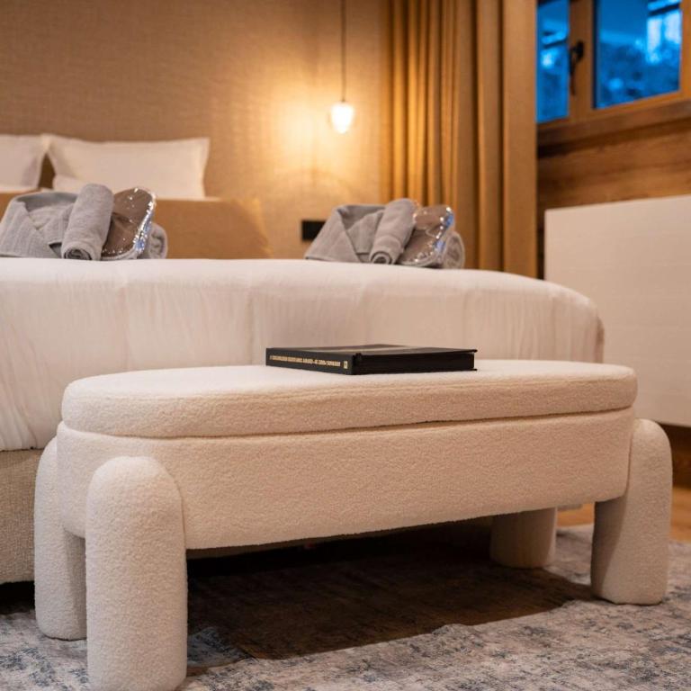 Luxury Chalet with Private Spa & Wellness Area - Chalet - 90
