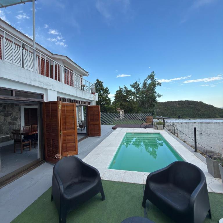 Playas Doradas - Three-Bedroom House - 1