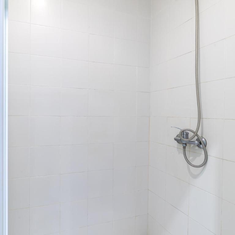 AYZ Ulises - Auto check-in property - Habitación Doble con baño privado - Semisótano - 12