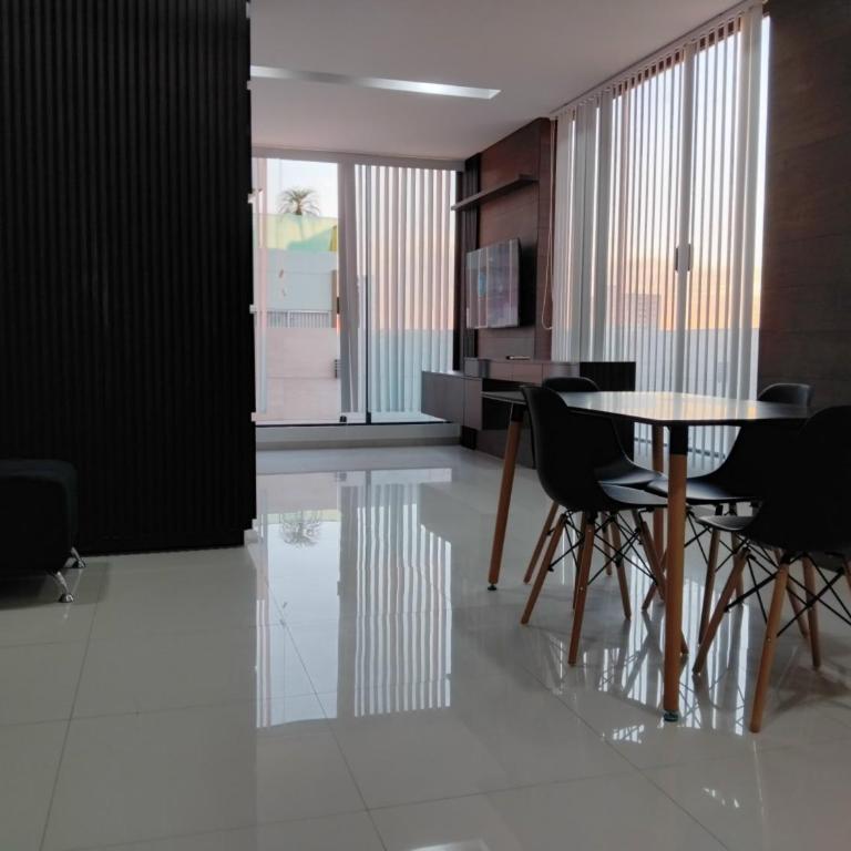 Amplio Penthouse 6A en el Prestigioso Elite Sirari - One-Bedroom Apartment - 3