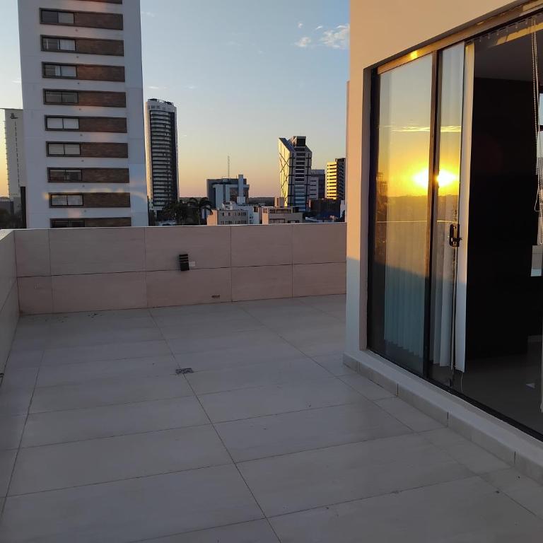 Amplio Penthouse 6A en el Prestigioso Elite Sirari - One-Bedroom Apartment - 10