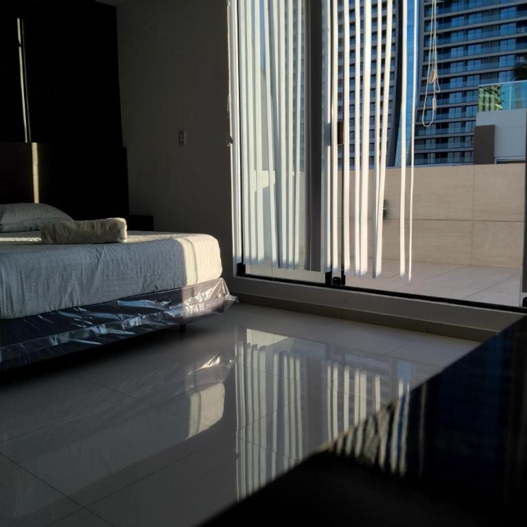 Amplio Penthouse 6A en el Prestigioso Elite Sirari - One-Bedroom Apartment - 15