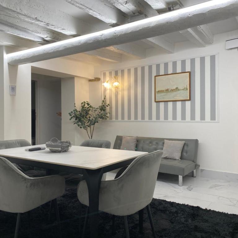 Dimora Boscolo, Zona Castello - Appartamento con 2 Camere da Letto - 1