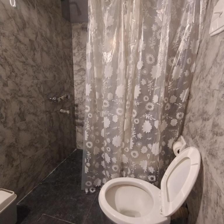 depto MAR DE AJO CENTRO 2026 hipolito yrigoyen - Apartamento de 1 dormitorio - 4