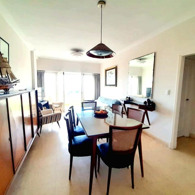 Departamento Brisas Edificio Costamar Miramar - Apartamento de 3 dormitorios - 1