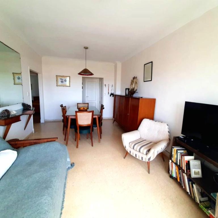 Departamento Brisas Edificio Costamar Miramar - Apartamento de 3 dormitorios - 3