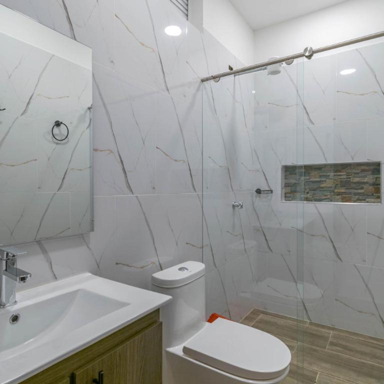 Don Joaquín - Deluxe Quadruple Room - 2