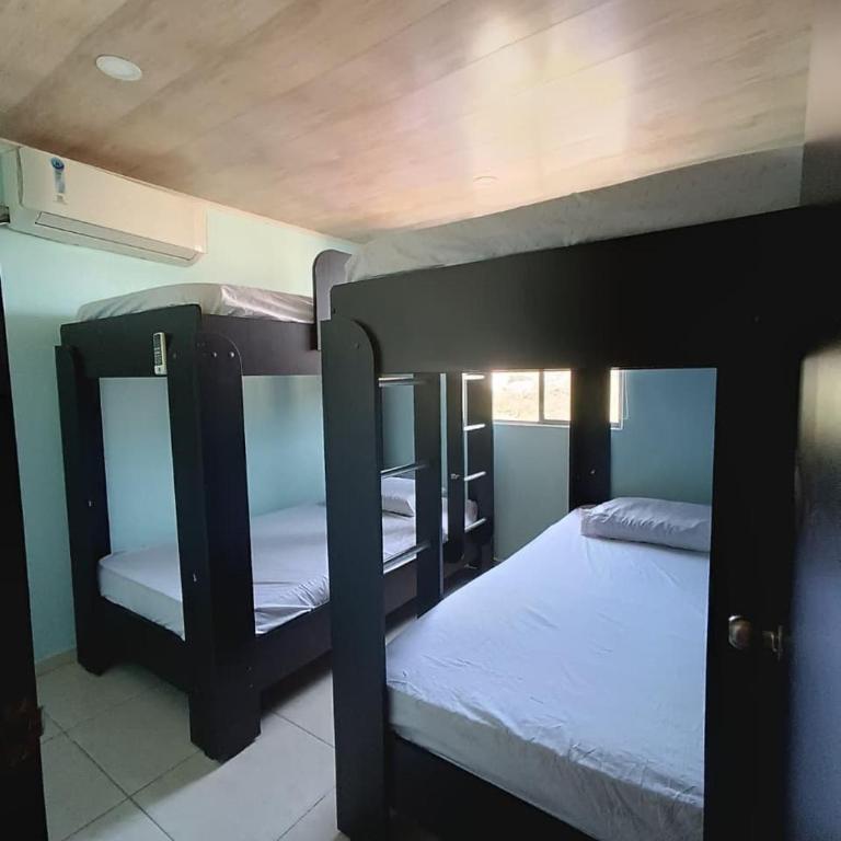 La Esquinita - Mixed Dormitory Room - 4