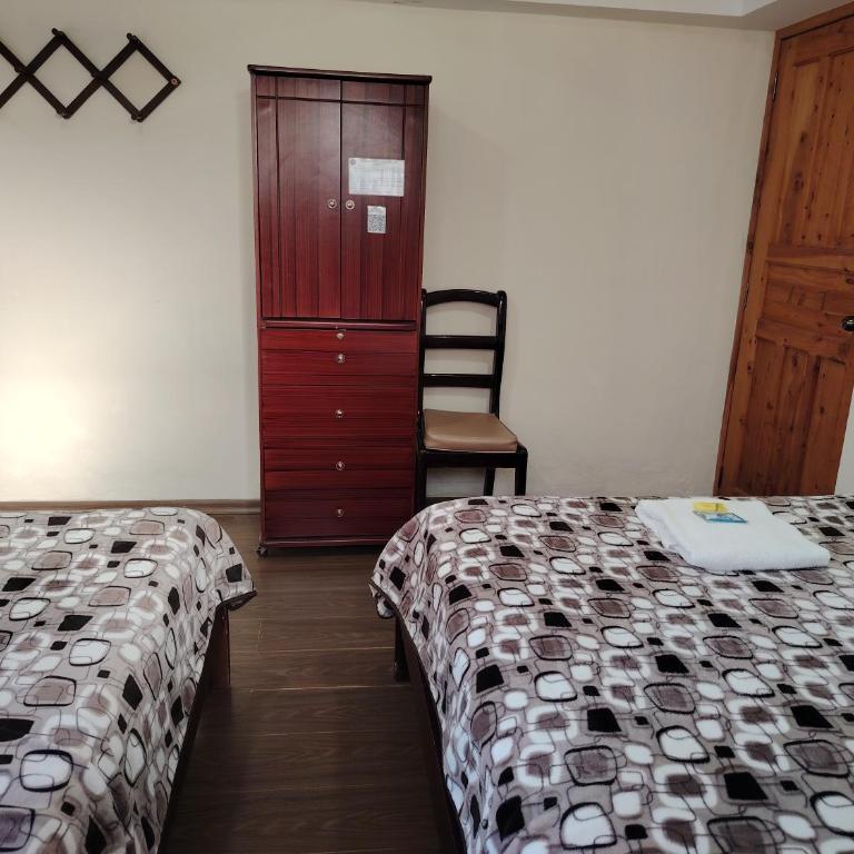 Hostal Casa Cotopaxi - Standard Triple Room - 3