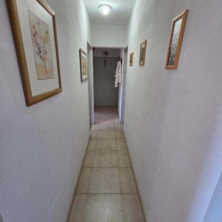 Gran tres ambientes en Zona Golf y Club Nautico de Playa Grande - Two-Bedroom Apartment - 12