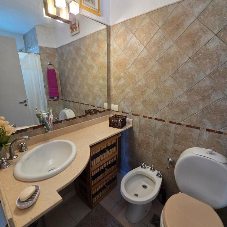Gran tres ambientes en Zona Golf y Club Nautico de Playa Grande - Two-Bedroom Apartment - 19