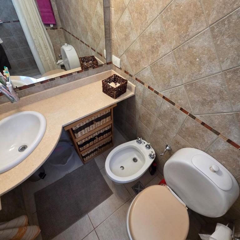 Gran tres ambientes en Zona Golf y Club Nautico de Playa Grande - Two-Bedroom Apartment - 25