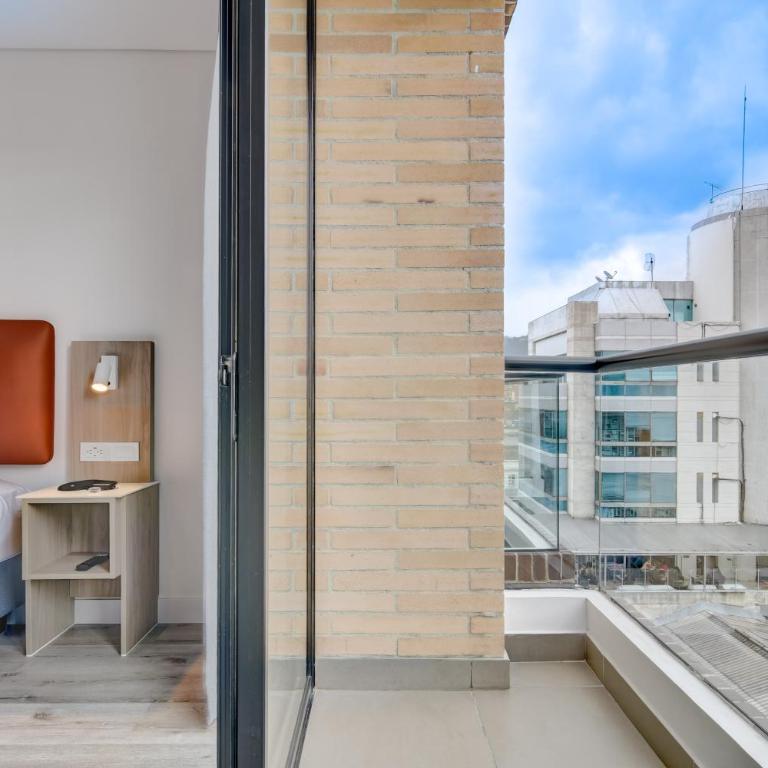 Wynwood House 109 - One-Bedroom Apartment with Balcony - 4