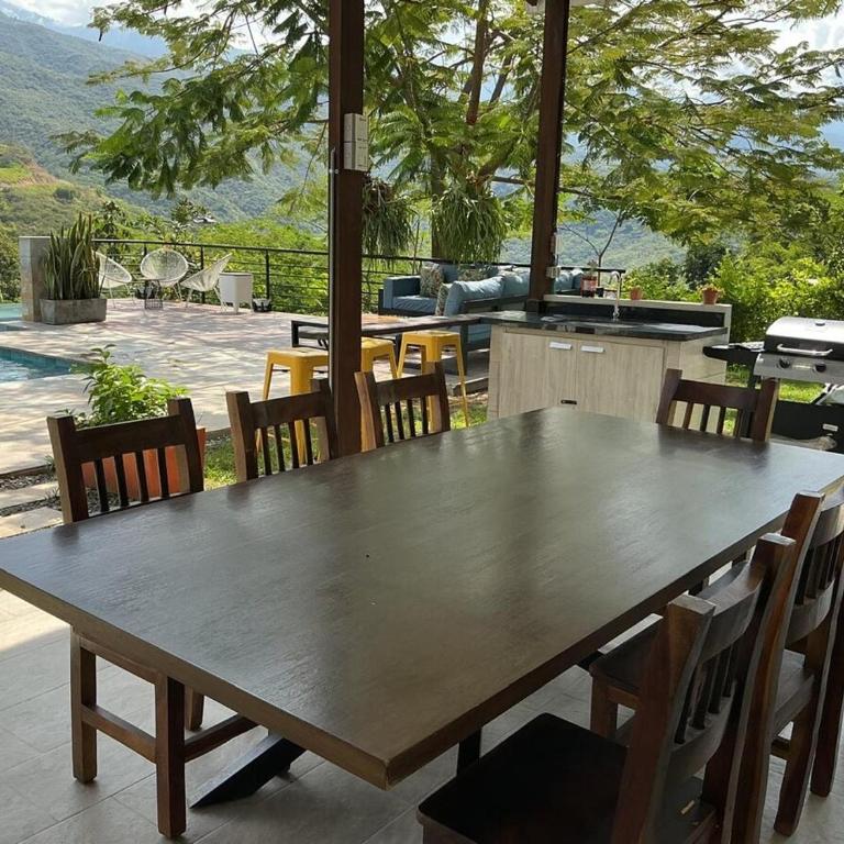 Finca en Sopetran con Piscina lnfinita y Jacuzzi - Four-Bedroom House - 3