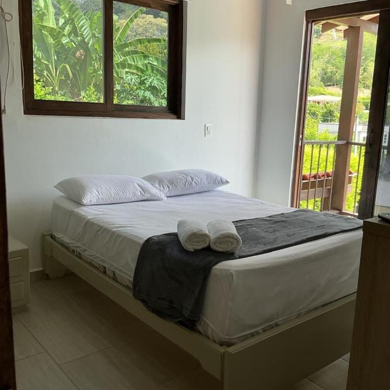 Finca en Sopetran con Piscina lnfinita y Jacuzzi - Four-Bedroom House - 19