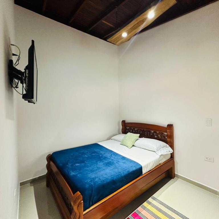 Hotel Jardin de Rosas - Double Room with Private Bathroom - 3