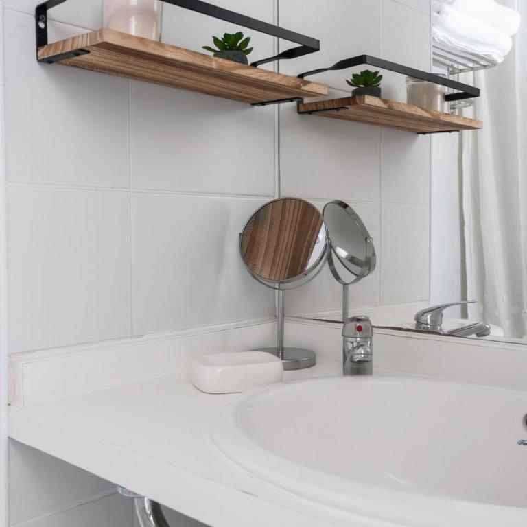 Moderno Departamento en Lastarria 24 hr Self check in - Two-Bedroom Apartment - 23