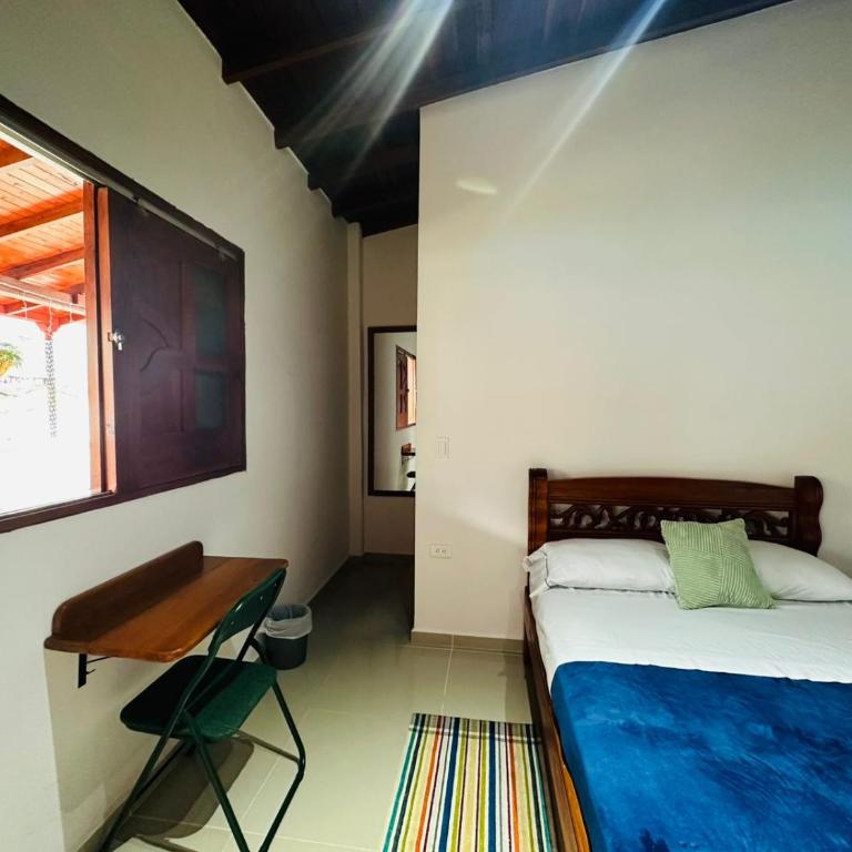 Hotel Jardin de Rosas - Double Room with Private Bathroom - 3
