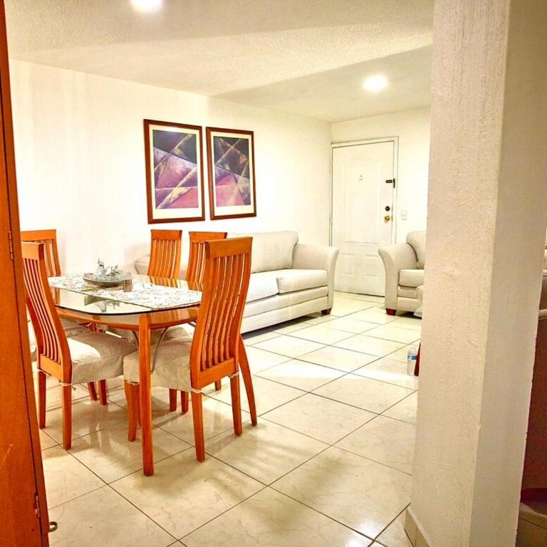 Modern apartment with an excellent location - Apartamento de 3 dormitorios - 1