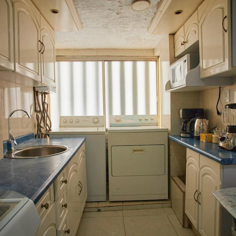 Modern apartment with an excellent location - Apartamento de 3 dormitorios - 6