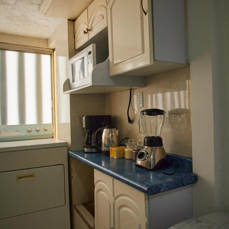 Modern apartment with an excellent location - Apartamento de 3 dormitorios - 10
