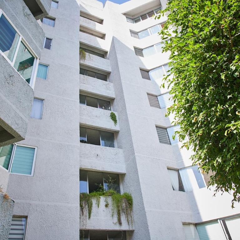 Modern apartment with an excellent location - Apartamento de 3 dormitorios - 42