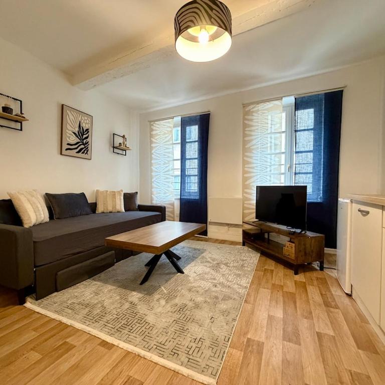 Liberté 38 - Close to Station and City Center - One-Bedroom Apartment - 1