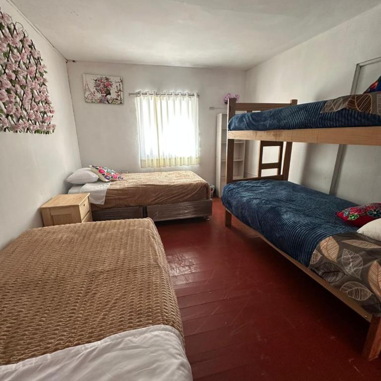 Hostel Magico 3 - Habitación Cuádruple Económica - 1
