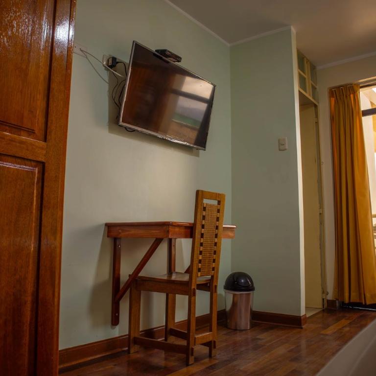 Casa Qory - Habitación Doble con baño privado - 4