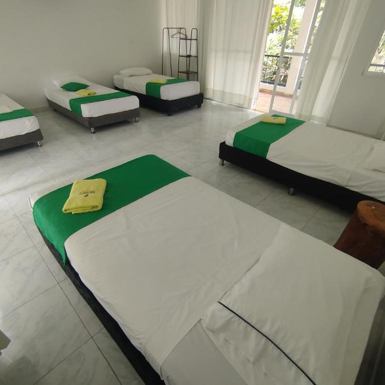 Hotel Campestre Mastranto - Family Room with Balcony - 2
