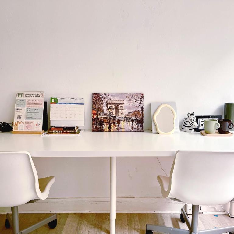 Le Berri Chic Studio-Steps from Champs-Élysées - One-Bedroom Apartment - 6