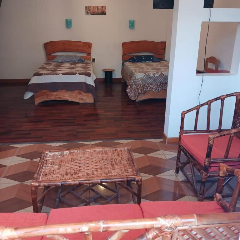 La Fábula-Naranja - Two-Bedroom Apartment - 6