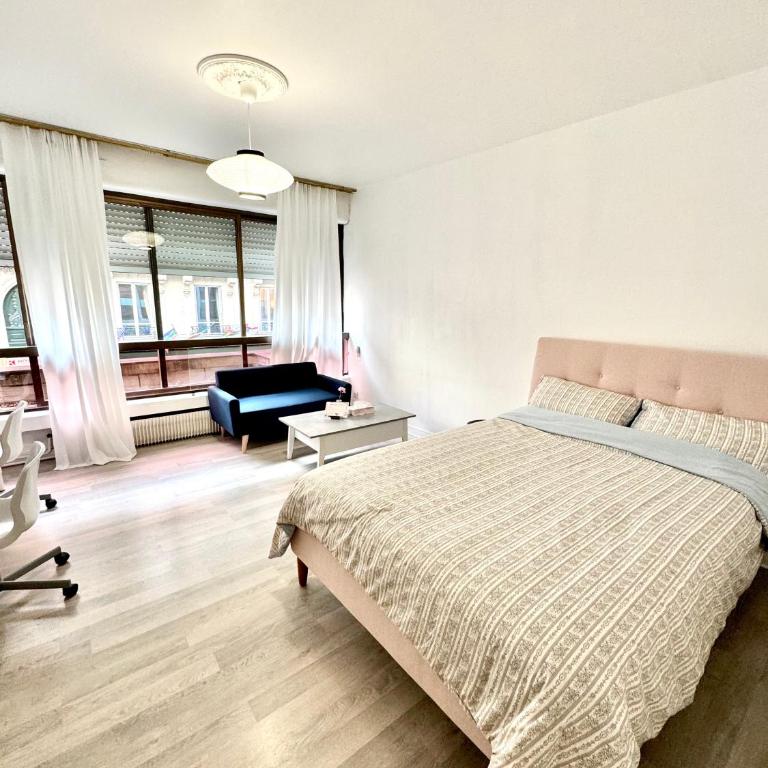 Le Berri Chic Studio-Steps from Champs-Élysées - One-Bedroom Apartment - 1