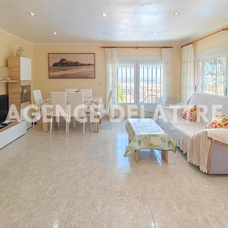 Villa con piscina privada y WIFI, 3 dormitorios cerca del centro - ES-389-9 - Casa - 4