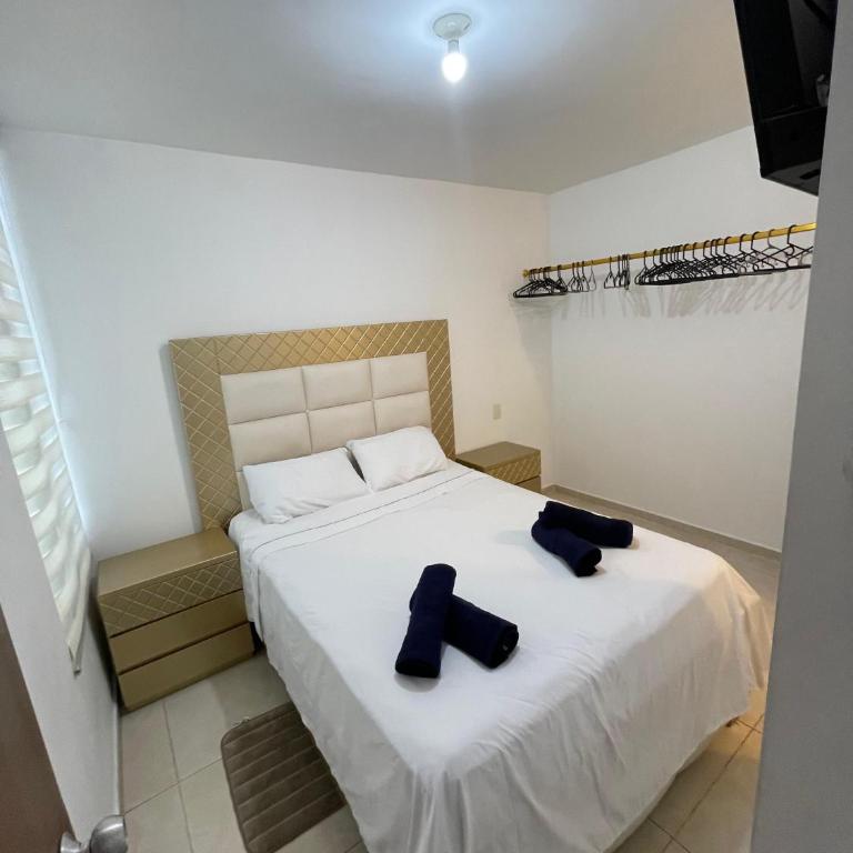 El encanto de Cartagena - Three-Bedroom Premium Apartment with Balcony - 14