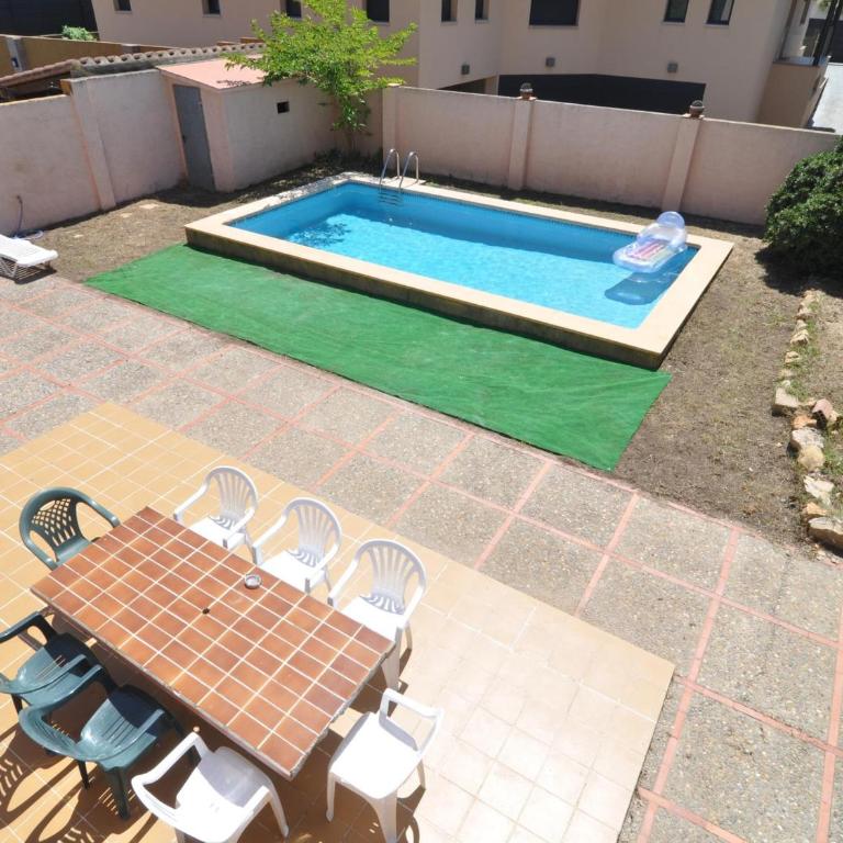 Casa espaciosa con piscina privada, WiFi y barbacoa a 15 minutos de la playa en Torroella de Montgrí - HISP-7-19 - Villa - 7