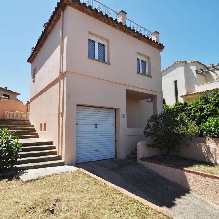 Casa espaciosa con piscina privada, WiFi y barbacoa a 15 minutos de la playa en Torroella de Montgrí - HISP-7-19 - Villa - 9