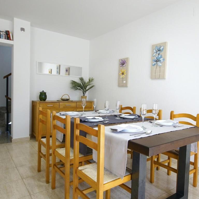 Casa espaciosa con piscina privada, WiFi y barbacoa a 15 minutos de la playa en Torroella de Montgrí - HISP-7-19 - Villa - 13