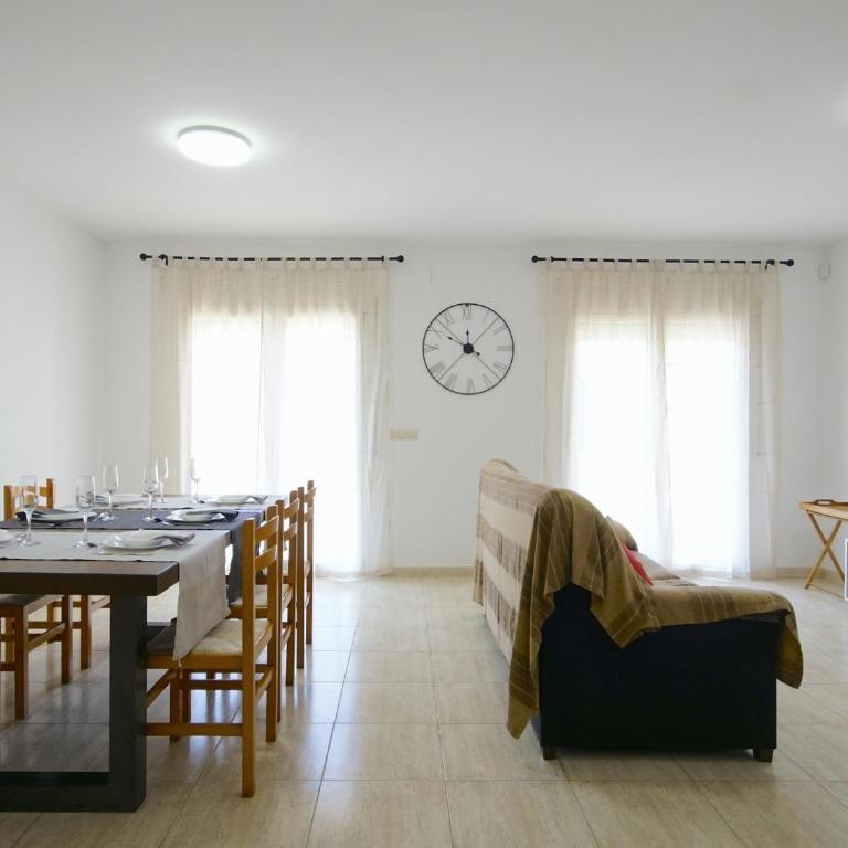 Casa espaciosa con piscina privada, WiFi y barbacoa a 15 minutos de la playa en Torroella de Montgrí - HISP-7-19 - Villa - 14