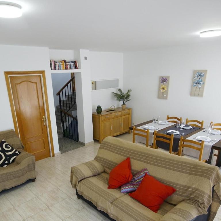 Casa espaciosa con piscina privada, WiFi y barbacoa a 15 minutos de la playa en Torroella de Montgrí - HISP-7-19 - Villa - 16