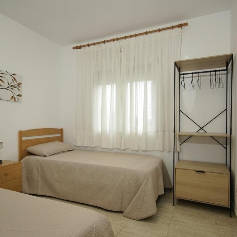 Casa espaciosa con piscina privada, WiFi y barbacoa a 15 minutos de la playa en Torroella de Montgrí - HISP-7-19 - Villa - 19