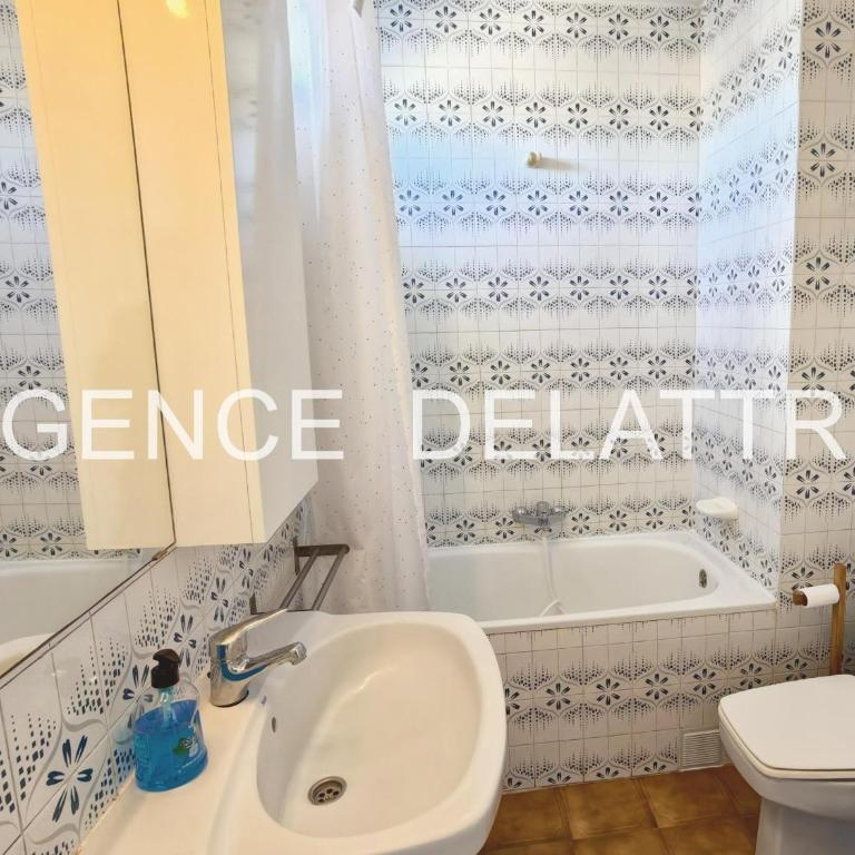 Estudio ATICO con wifi - Frente al mar - ES-389-39 - Apartamento - 11