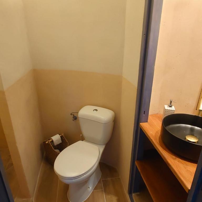 Villa Empuriabrava on main canal with 13 m private mooring, private pool, air con in all rooms, non-smoking - Villa de 3 dormitorios - 58