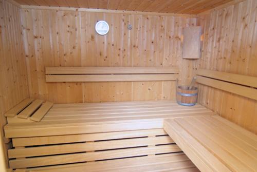 Landhaus Katharina bis 5 Personen mit Saunachalet und Blick auf die Bergwelt des Zillertals - Apartment mit Blick auf die Berge - 22