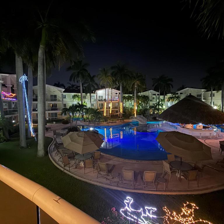 Diamante Lakes Condominium, in front of Arena GNP - Apartamento de 1 dormitorio - 3
