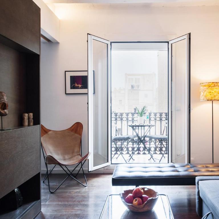 Design Apartment in Barcelona - One-Bedroom Apartment - 42