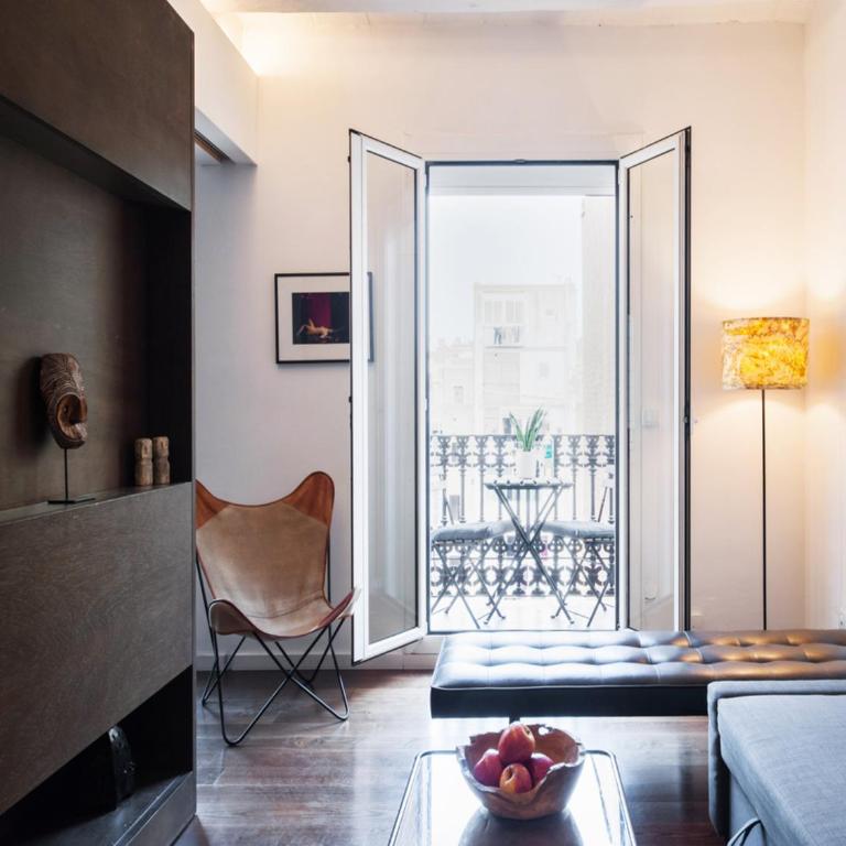 Design Apartment in Barcelona - One-Bedroom Apartment - 3