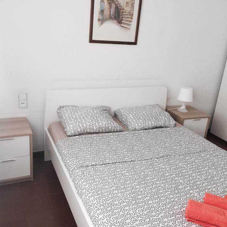 Camp Nou Apartment WiFi - Apartment with Balcony - 8
